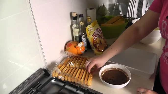 Jak upiec ciasto tiramisu bez pieczenia – prosty przepis na sukces