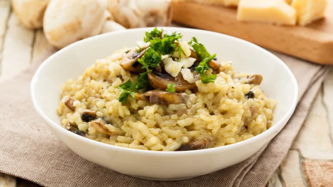 Jak zrobić risotto z grzybami, które zachwyci Twoich gości?
