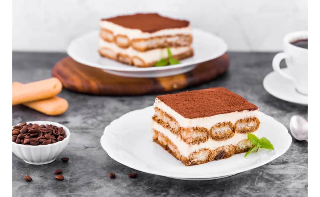 Czym posypać tiramisu, aby zachwycić smakiem i wyglądem?