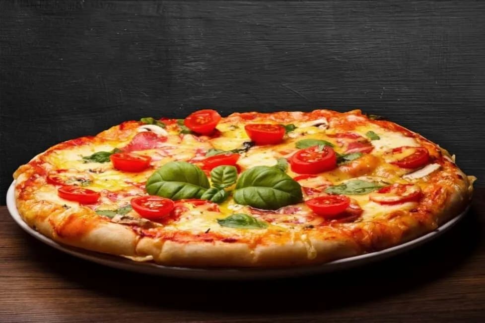 Jak piec pizzę w piekarniku elektrycznym, by uniknąć błędów?