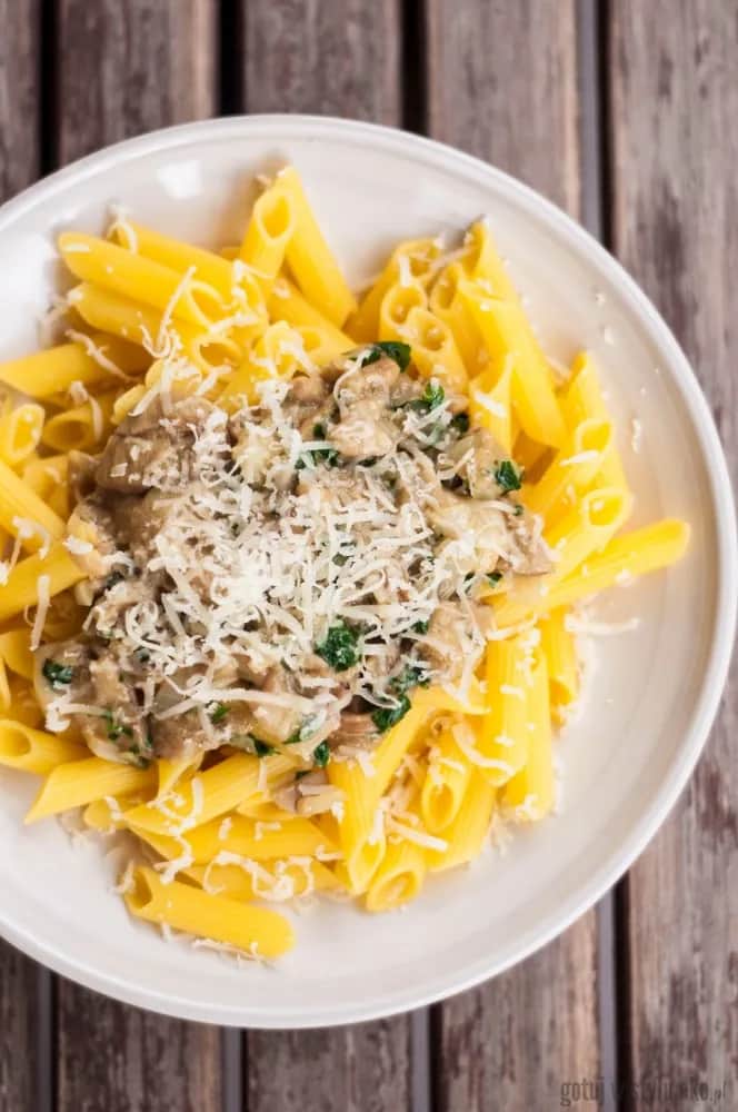 Jak gotować makaron penne, aby osiągnąć idealną konsystencję?